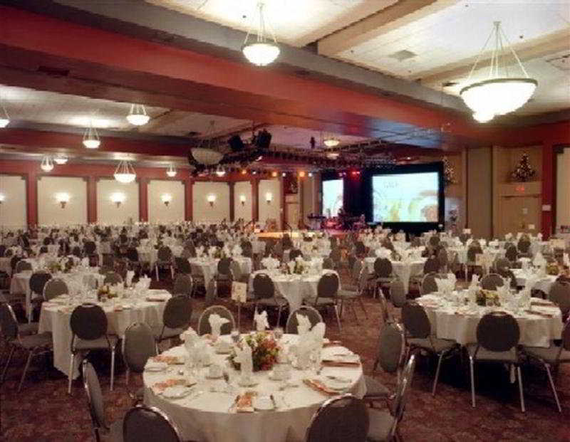 Delta Hotels by Marriott Sherbrooke Conference Centre Restaurant foto