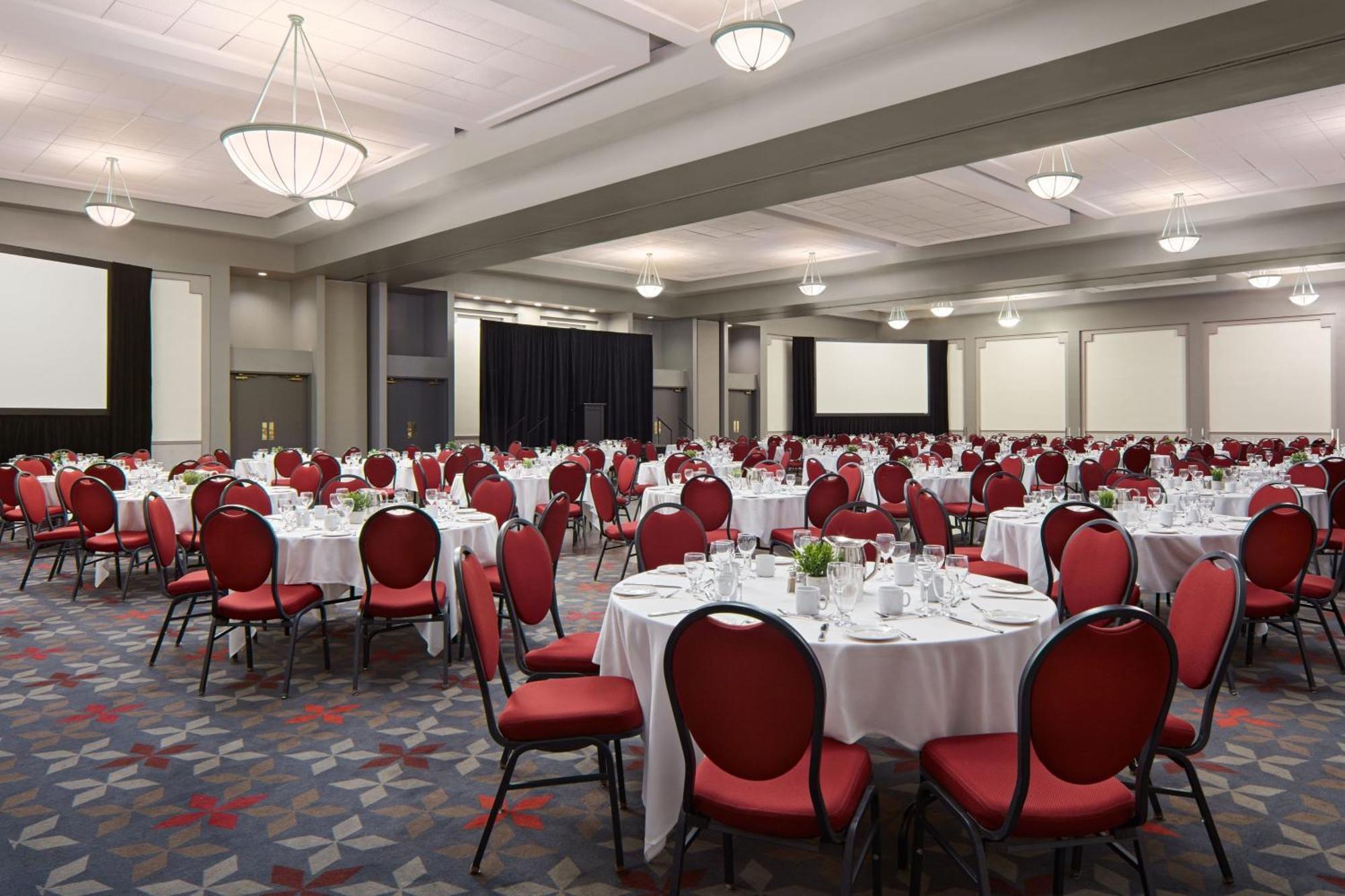 Delta Hotels by Marriott Sherbrooke Conference Centre Buitenkant foto